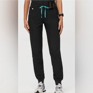Fig’s Black FREEx™ Lined Zamora™ High Waisted - Jogger Scrub Pants - Black